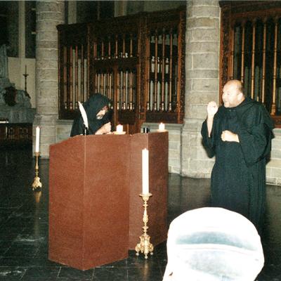 2001 44